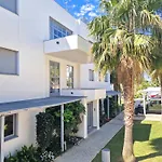 Luxury Ground Floor Apt - 300 M To Cabopino Golf