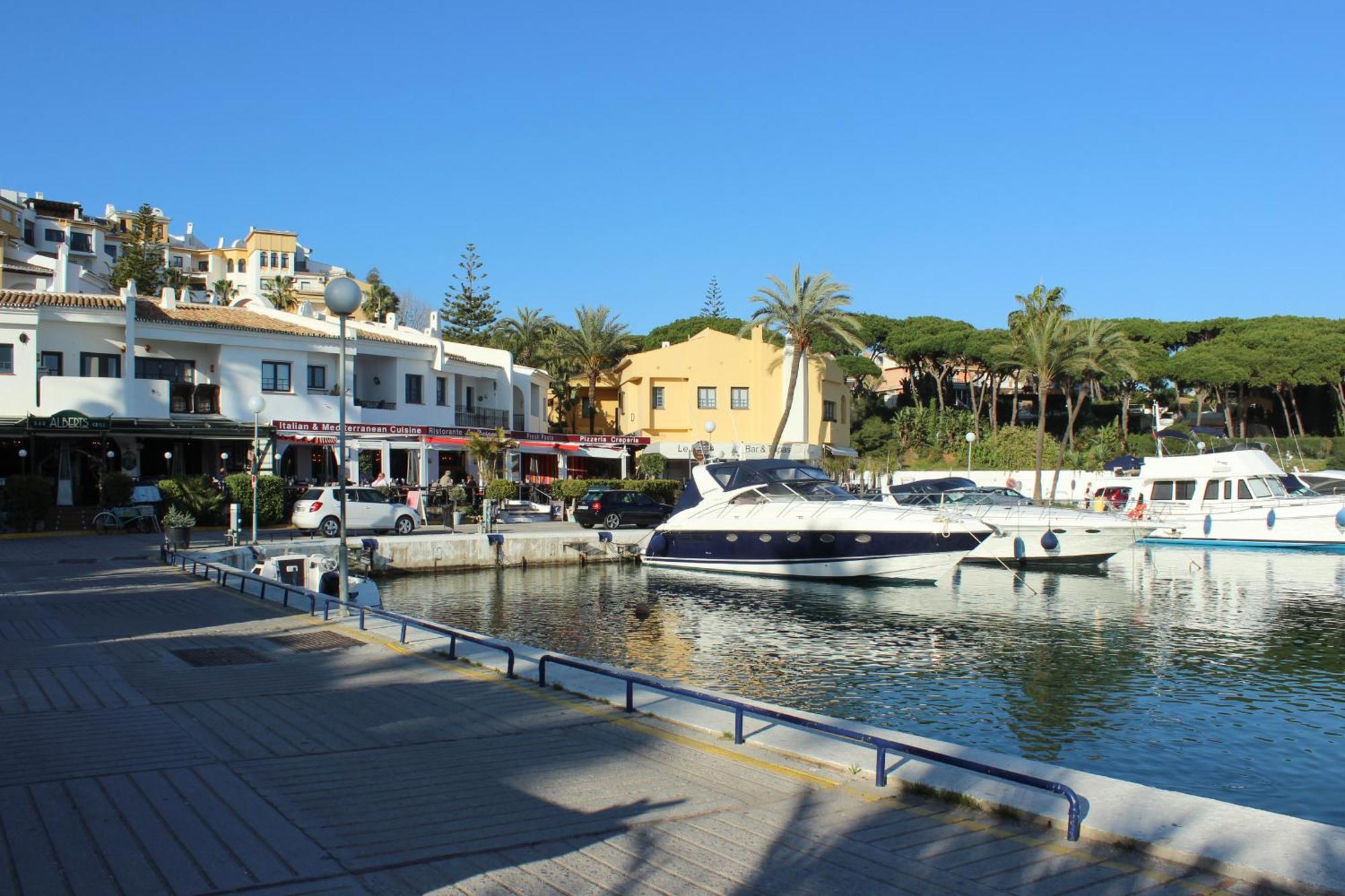 Luxury Ground Floor - 300 M To Cabopino Golf Apartamento *